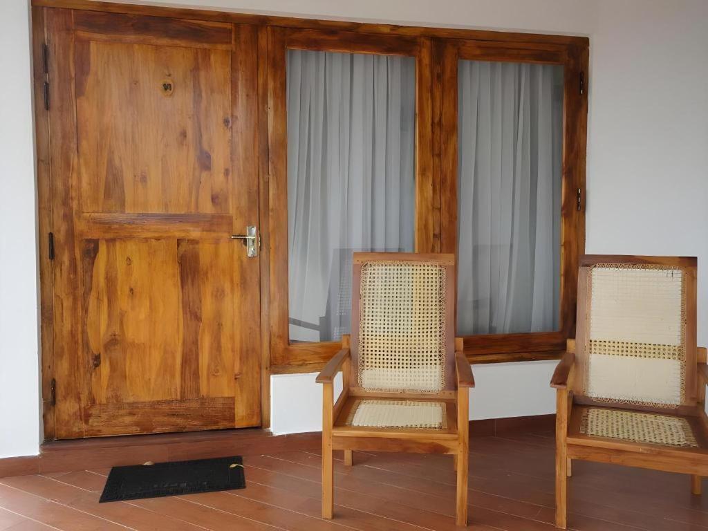 Naaval Hotel Batticaloa Exterior photo